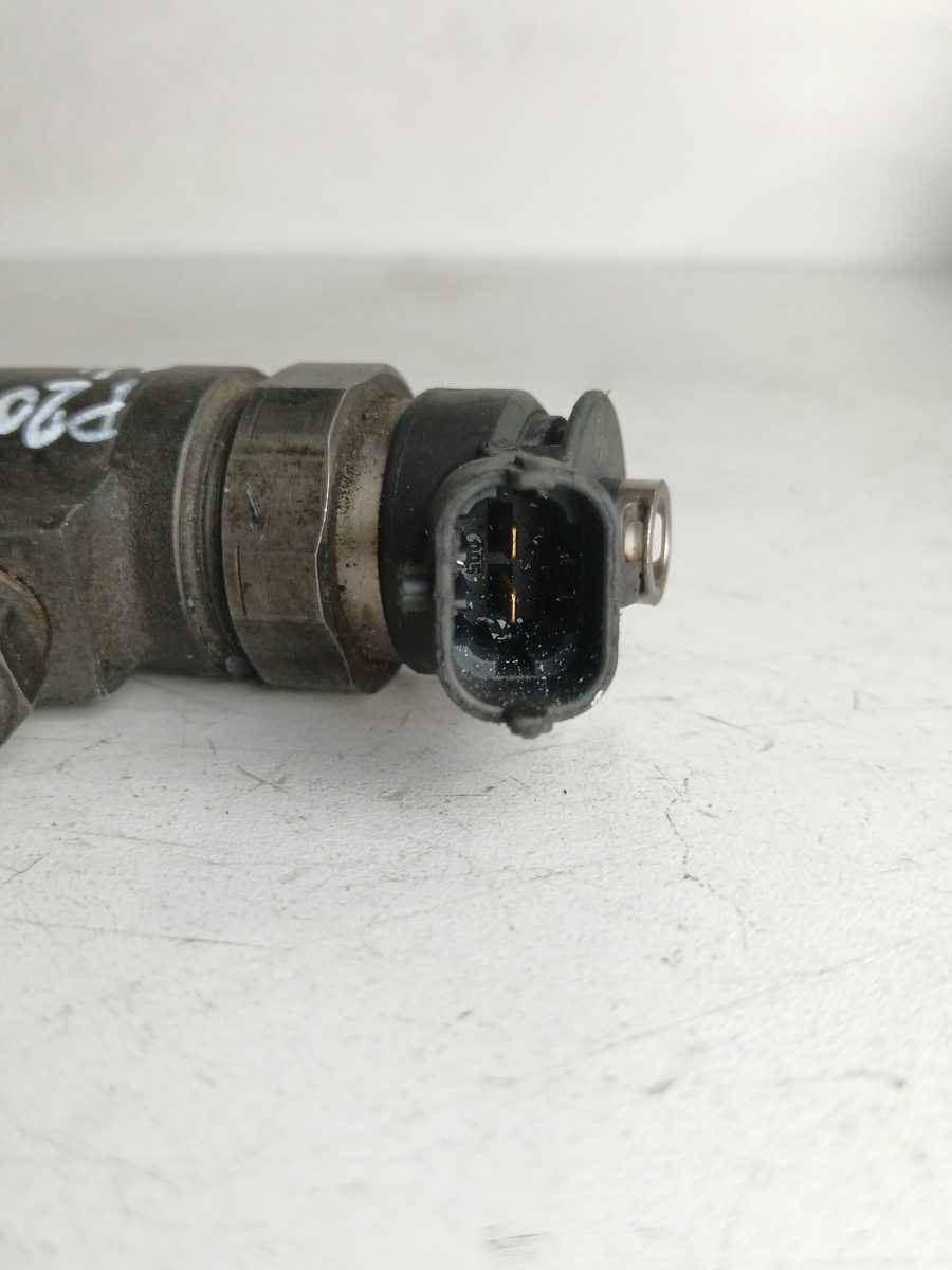 Inyector Peugeot 206 Berlina 1998-2010 1.4 HDi 1.4L 50kW 0445110075