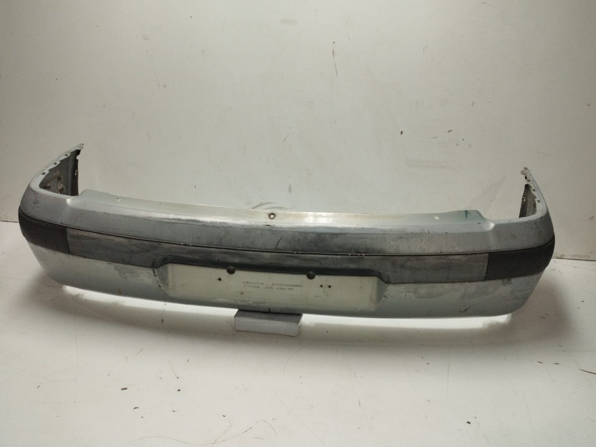 Paragolpes Trasero Renault Megane I Classic (LA0) 1996-2001 RN