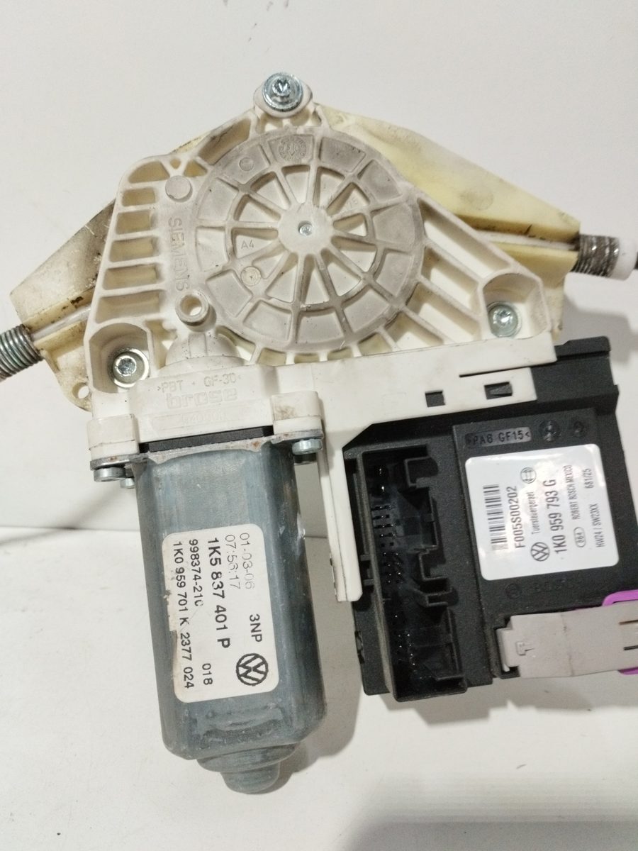 Alza Cristal Delantero Derecho Electrico Volkswagen Jetta (1K2) 2005-2010 Advance