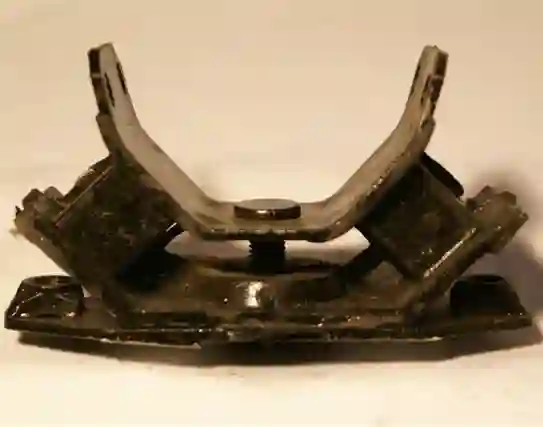SOPORTE CAJA TOYOTA COROLLA 81