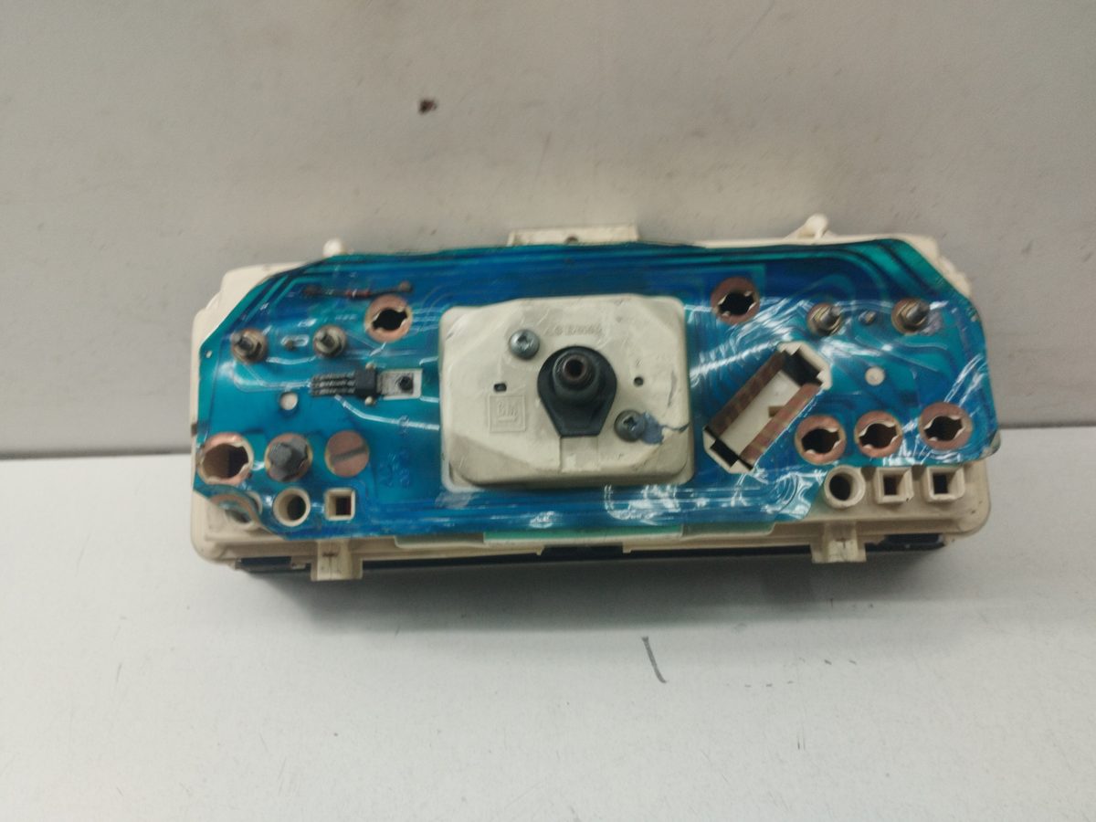 Tablero de Instrumentos Chevrolet Kadett E desde 1984 1.7 Diesel 1.7L 42kW 90034786YH
