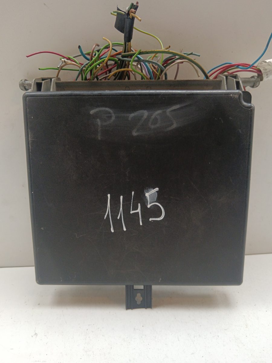 Caja Reles / Fusibles Peugeot 205 Berlina 1983-1998 GENERATION