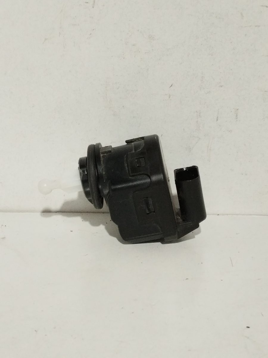 Motor Regulacion Faroles Volkswagen Up! (122) 2016-2018