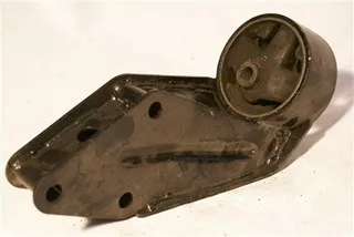 SOPORTE MOTOR DEL IZQ NISSAN SENTRA B13