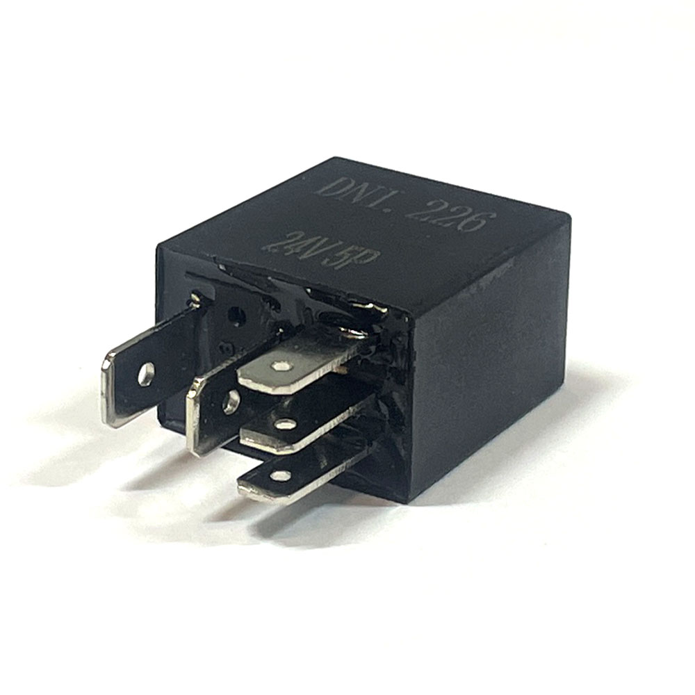Relay 24V para camiones Mercedes-Benz