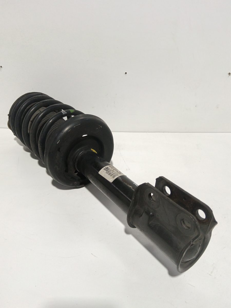 Amortiguador Delantero Der/Izq Chevrolet Corsa B 1996-2000 Edition 2000 1.2L 48kW 22169884