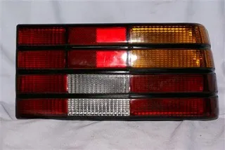 Faro trasero derecho