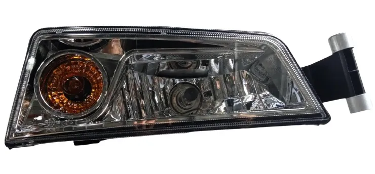 Faro de paragolpes delantero derecho