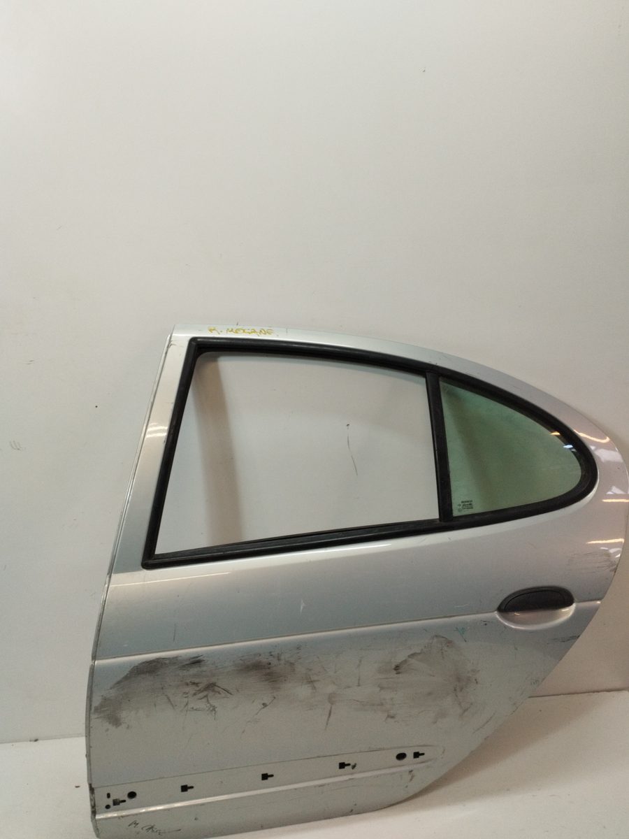 Puerta Trasera Izquierda Renault Megane I Classic (LA0) 1996-2001 Alize