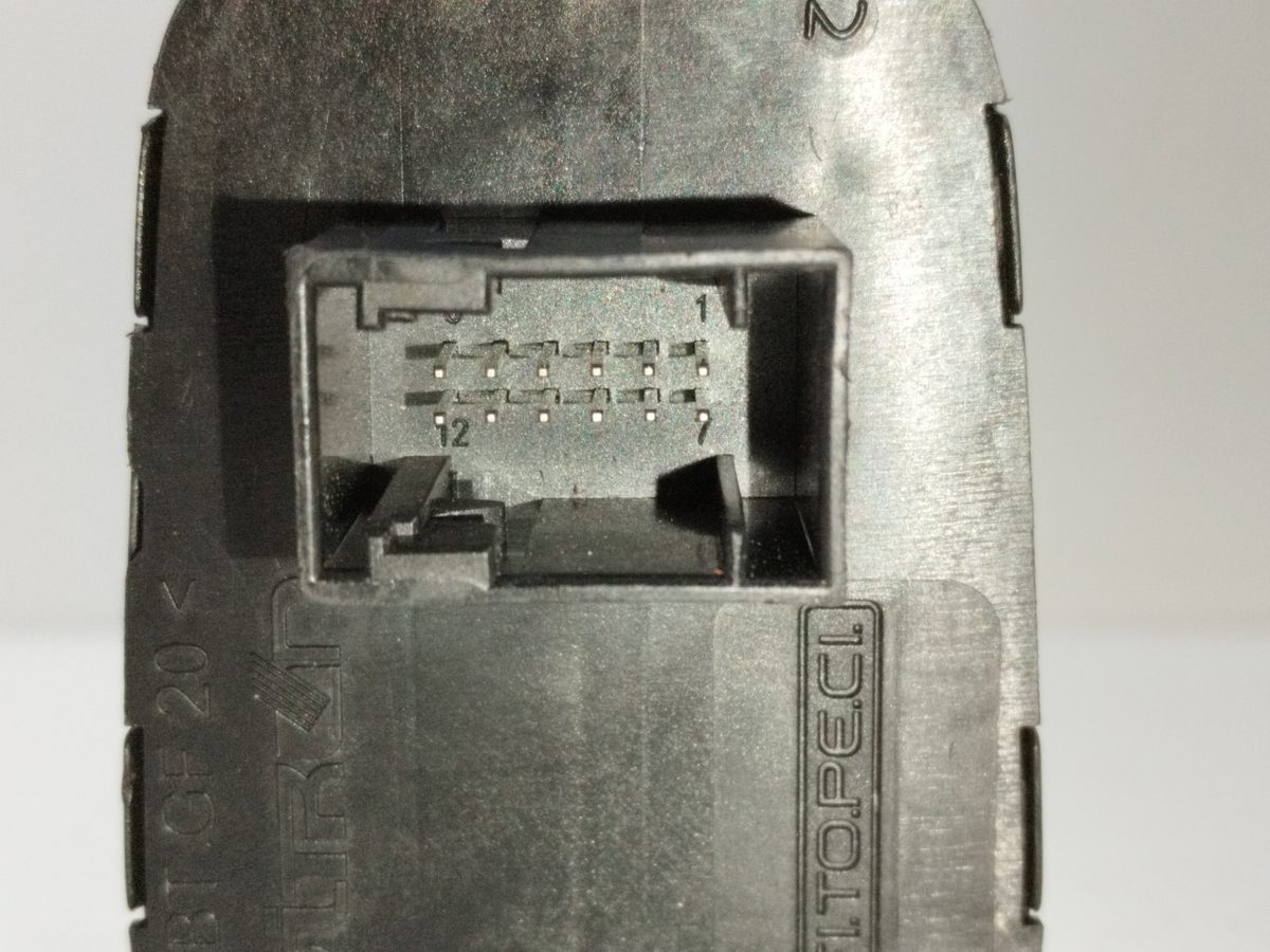 Llave De Valizas Peugeot Bipper 2008-Actualidad Básico 1.4L 50kW
