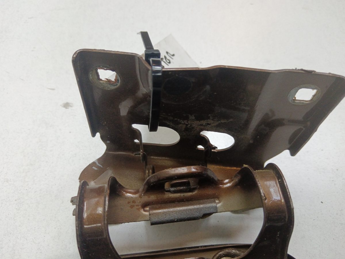 Tapa Exterior Combustible Renault Duster 2010-Actualidad Ambiance 4×2