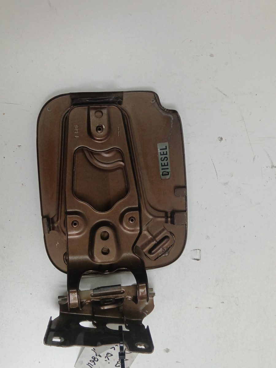Tapa Exterior Combustible Renault Duster 2010-Actualidad Ambiance 4×2