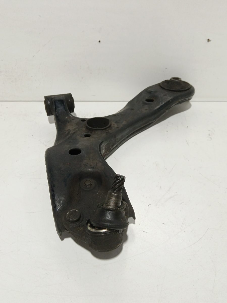 Parrilla de Suspension Inferior Trasera Izquierda Toyota Corolla (E15) 2006-2011 0822817