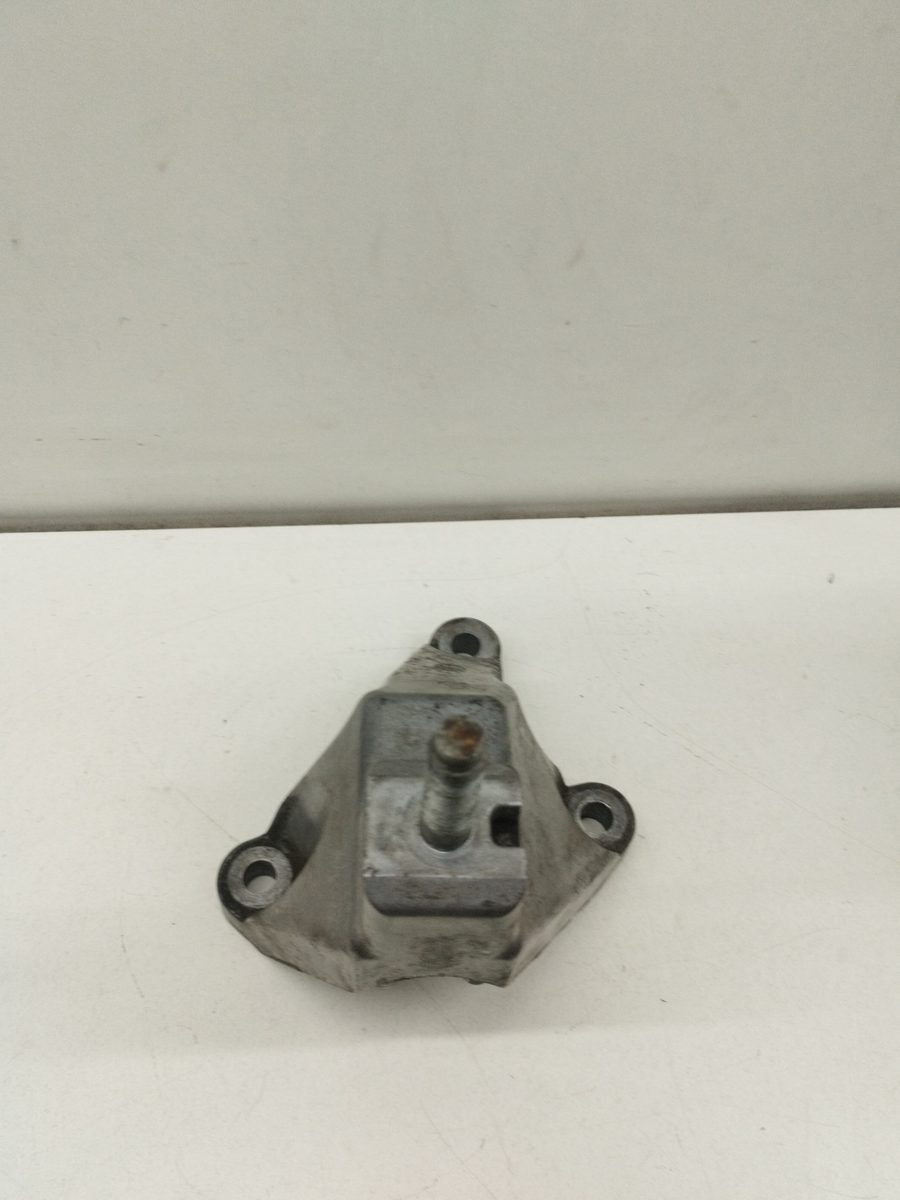 Soporte Caja De Cambios Ford Focus Turnier (CAK) 1998-2004 Ambiente 1.6L 74kW 98AB7M125CG