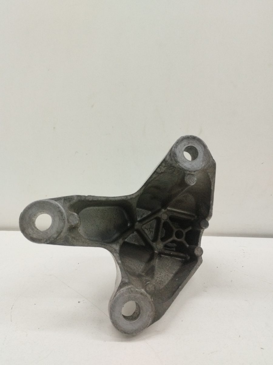 Soporte Caja De Cambios Ford Focus Turnier (CAK) 1998-2004 Ambiente 1.6L 74kW 98AB7M125CG