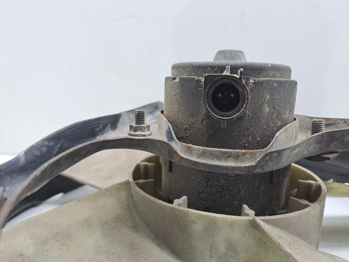 Electroventilador Ford Fiesta Berl./courier 1988-1997 1.1 CAT 1.1L 37kW 89FB8146