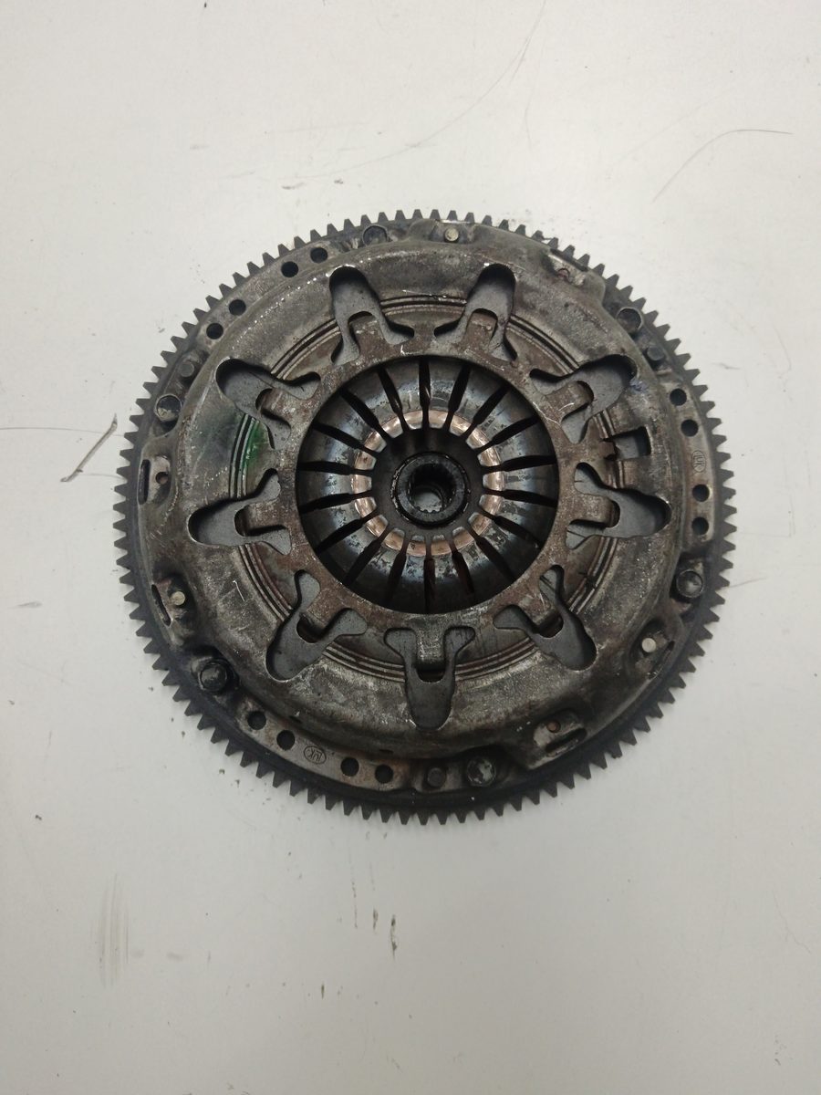 Volante Motor Suzuki Swift Berlina (MZ) 2005-2012 GL (5-ptas.) 1.5L 75kW