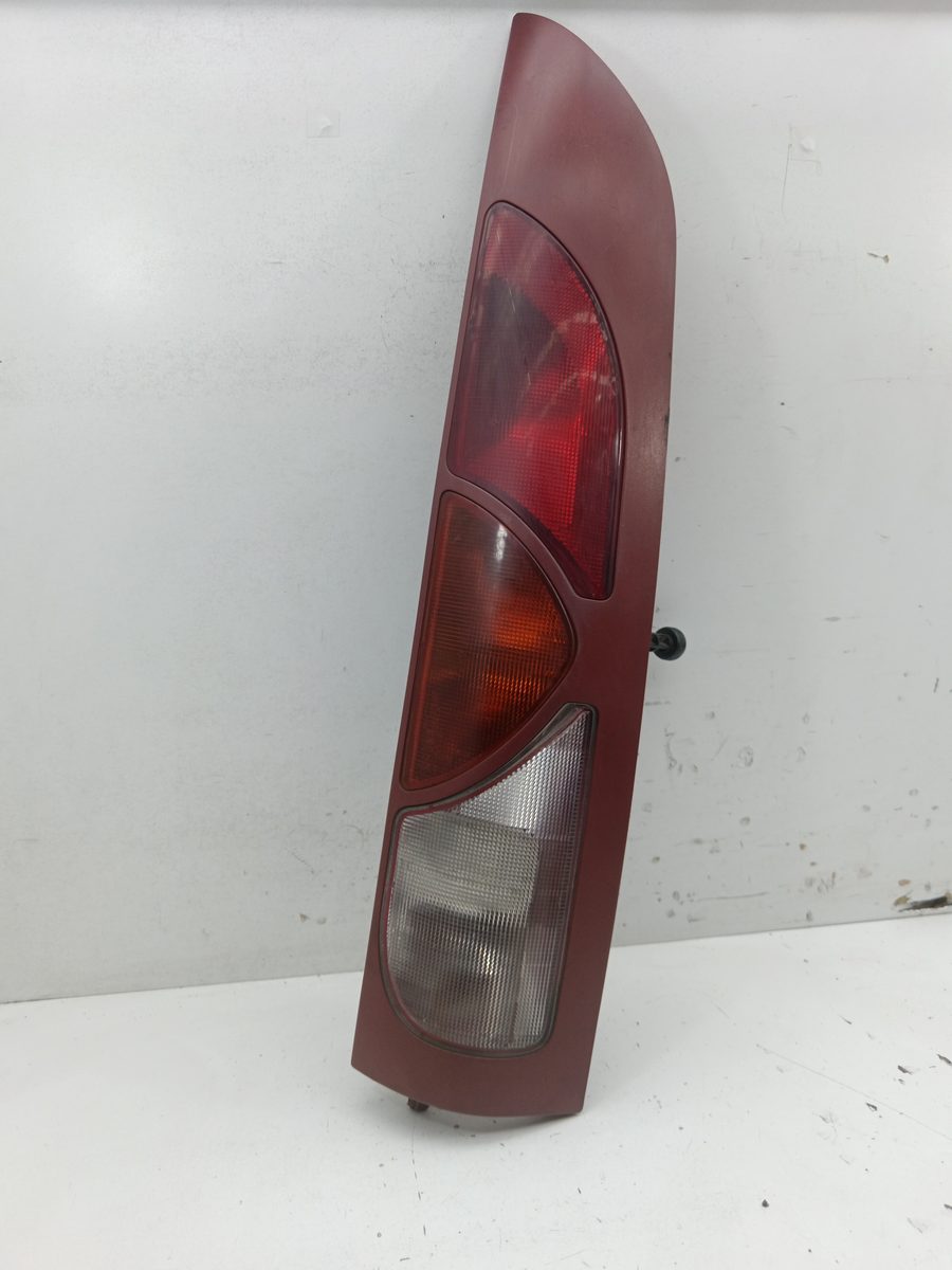 Farol Trasero Derecho Exterior Renault Kangoo (F/KC0) 1997-2005 Diesel