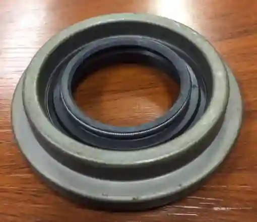 RETEN 39.5 X 80.4 X 6.9/15.5 S/PIÑON NISSAN D21
