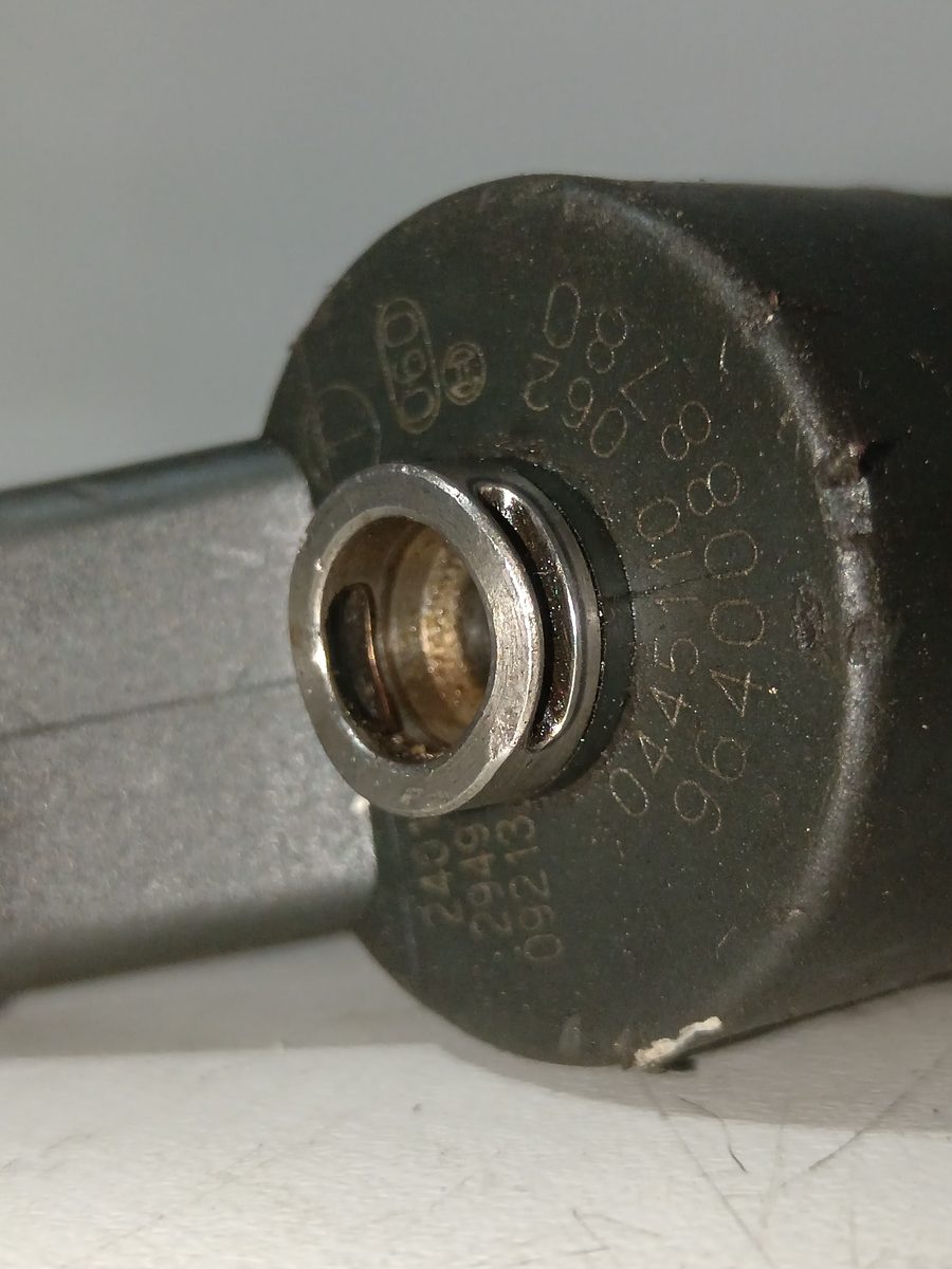 Inyector Citroën C4 Berlina 2004-2011 2.0 HDi CAT (RHR / DW10BTED4) 2.0L 100kW 0445110062