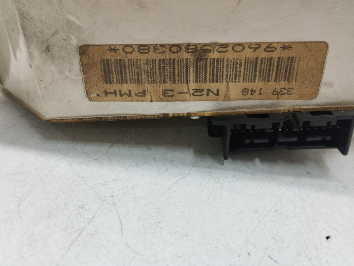 Tablero de Instrumentos Peugeot 605 1989-1998 SVDT 2.5L 95kW 9602580380