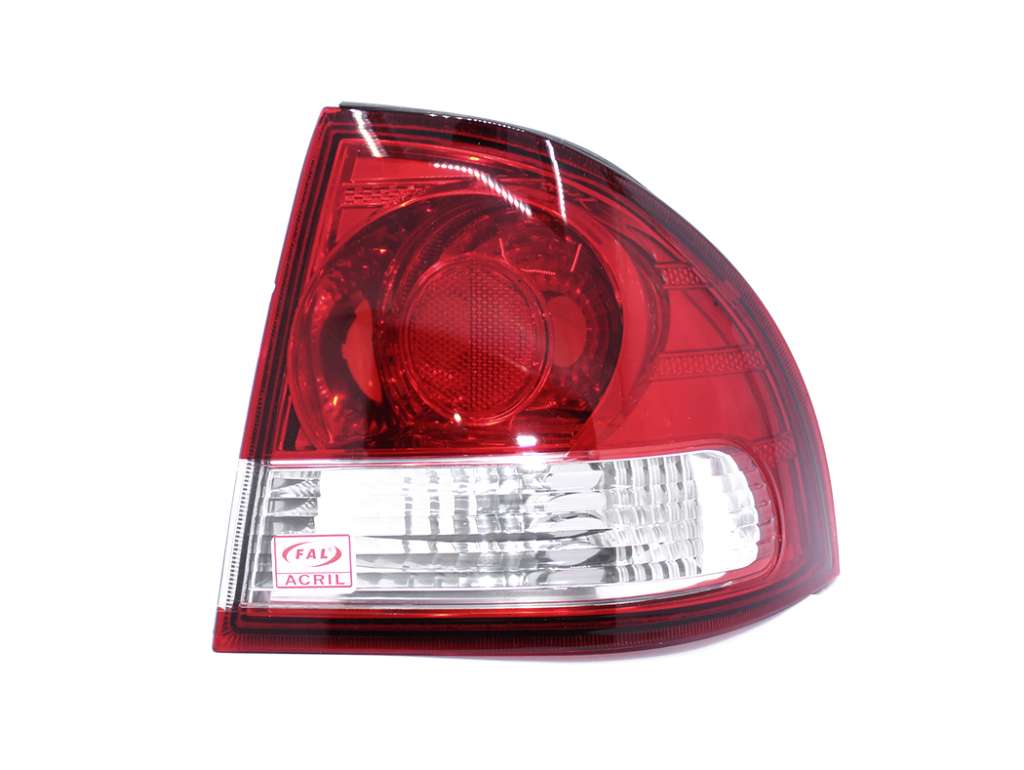 FARO TRASERO GM CORSA CLASSIC 10/ DER.