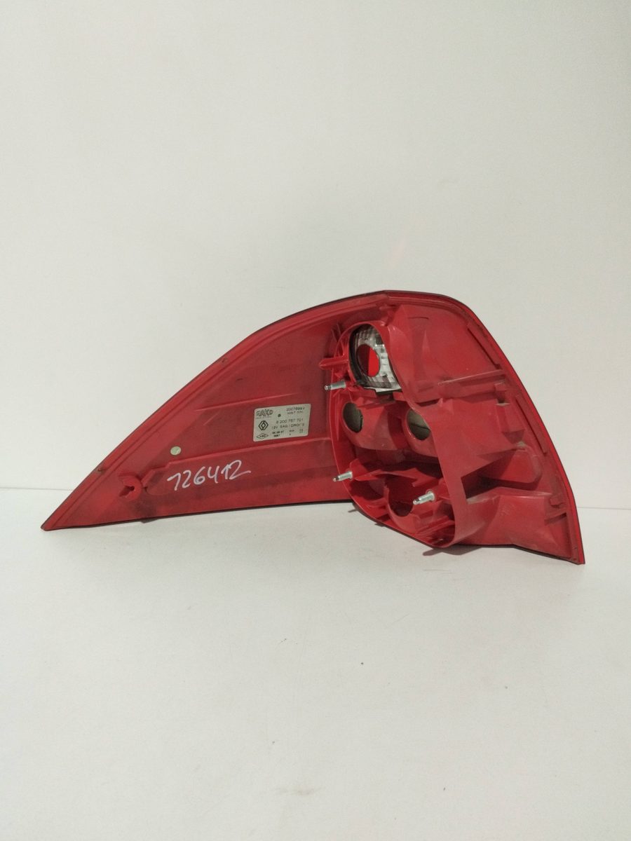 Farol Trasero Derecho Exterior Renault Megane II Classic Berlina 2003-2010 8200757701