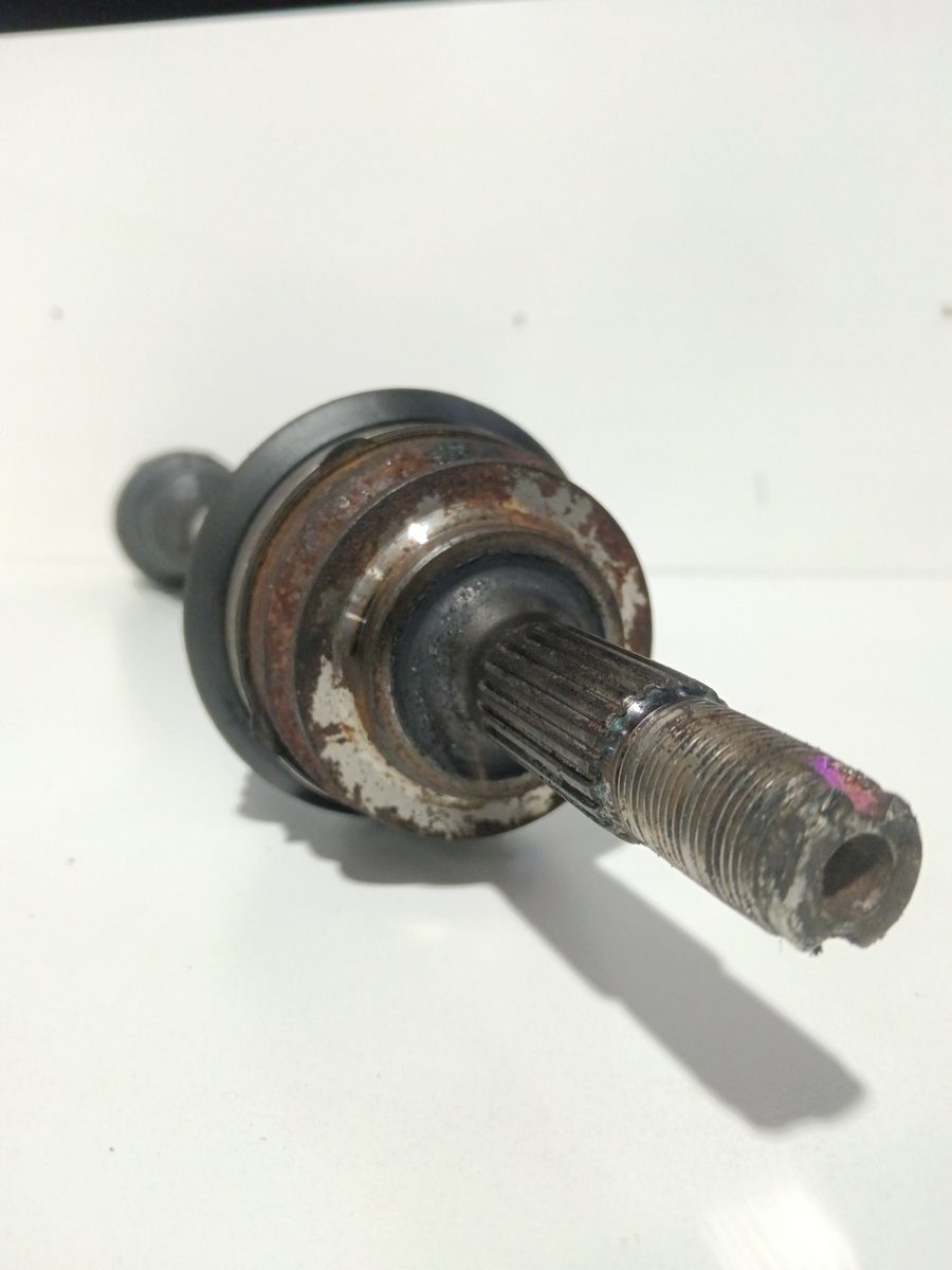 Semieje Delantero Izquierdo Peugeot 208 2012-2019 Style 1.2L 60kW 9803950580