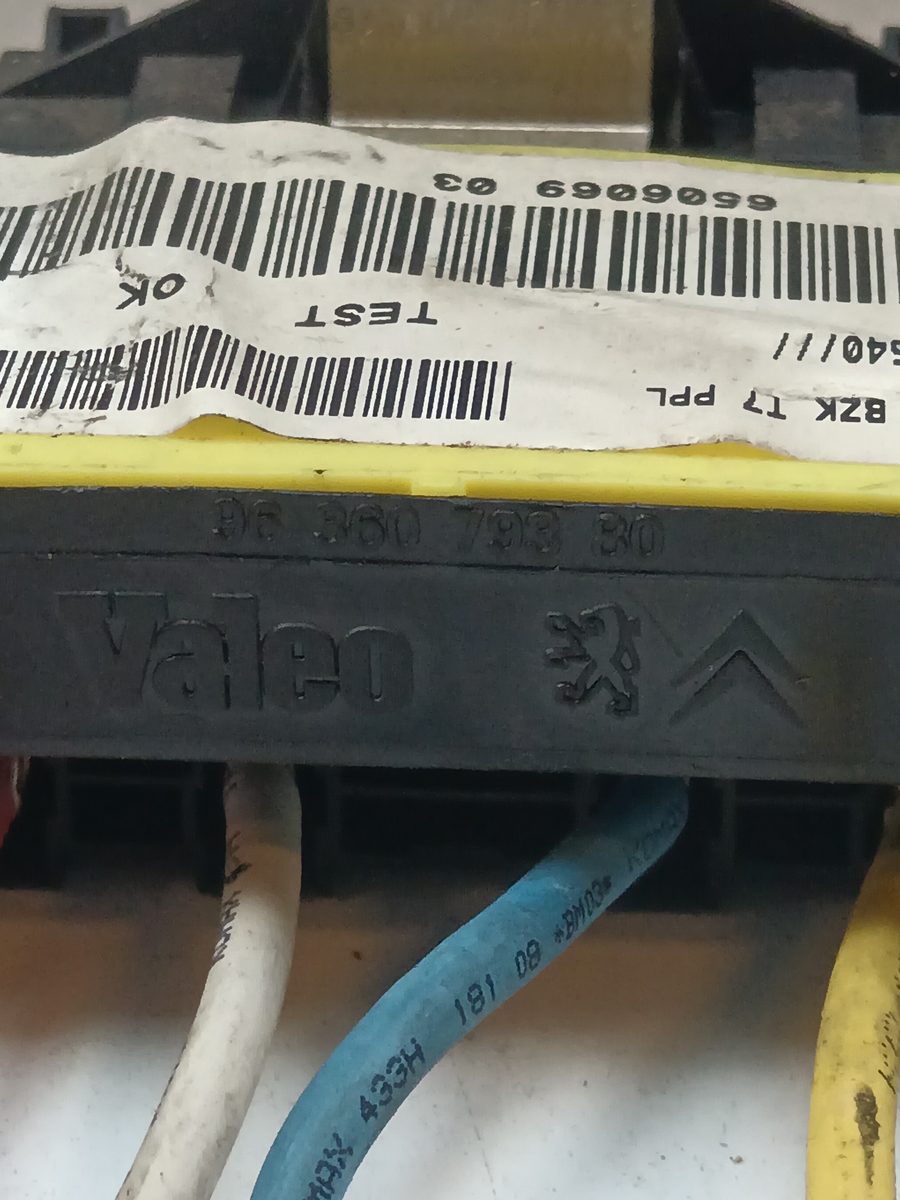 Caja Reles / Fusibles Peugeot Partner (S1) 1996-2002 Break 1.9L 51kW 9636079380