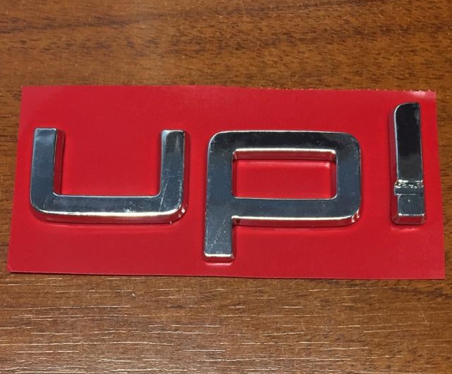 EMBLEMA PORTON VW UP 14 «UP»