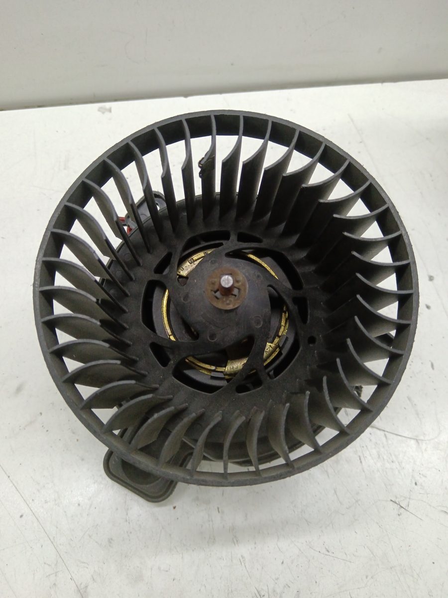 Motor Calefaccion Citroën Berlingo 1996-2002 1.9 D Multispace 1.9L 50kW 31848234Z