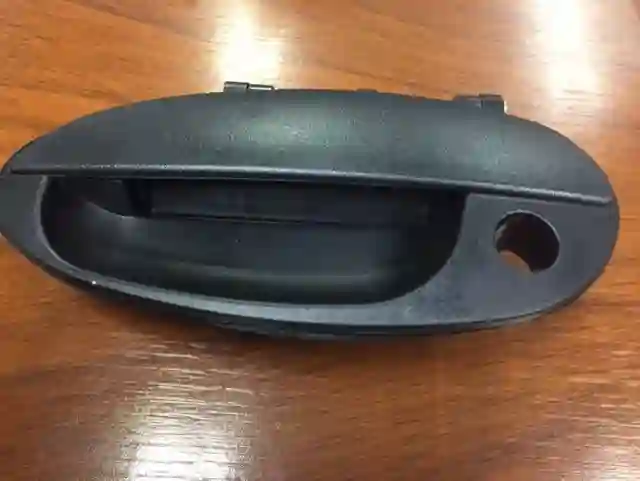 MANIJA PUERTA DEL IZQ CHERY QQ 08