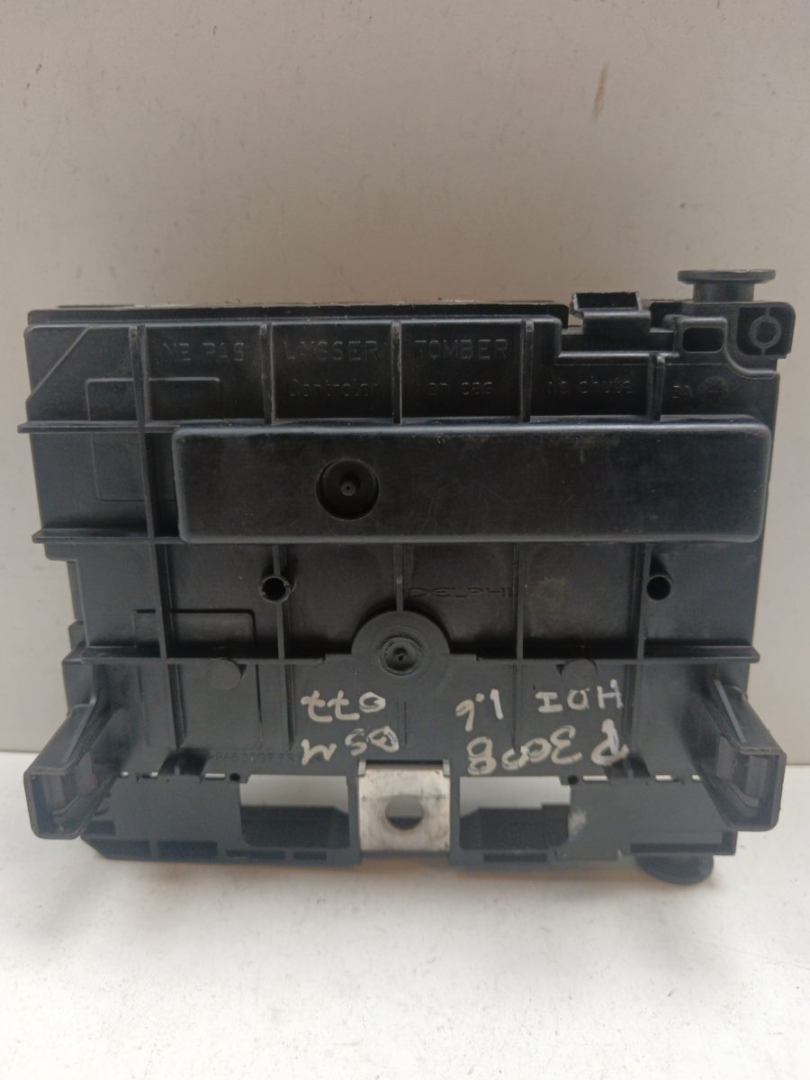 Caja Reles / Fusibles / Modulo Bsm Peugeot 3008 2009-2016 Access 1.6L 82kW 9675877980
