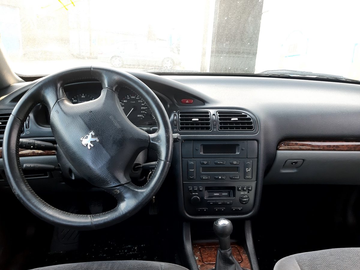 Centralita Motor Uce Peugeot 406 Berlina (S1/S2) 1995-2005 SVDT 2.0L 80kW 9648707780