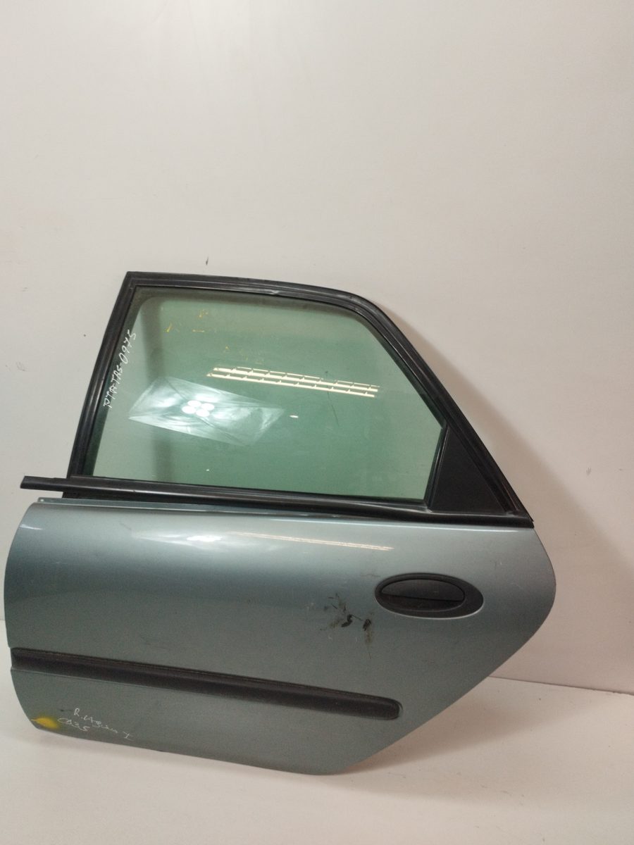 Puerta Trasera Izquierda Renault Laguna (B56) 1994-1998 RN (B56F/G)