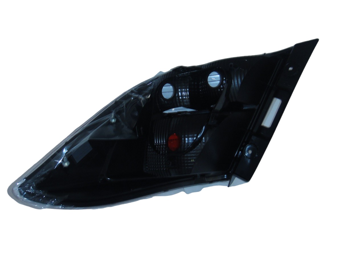 FARO TRAS IZQ CHEVROLET PRISMA LT 2013/2017 (ROJO-CRISTAL)