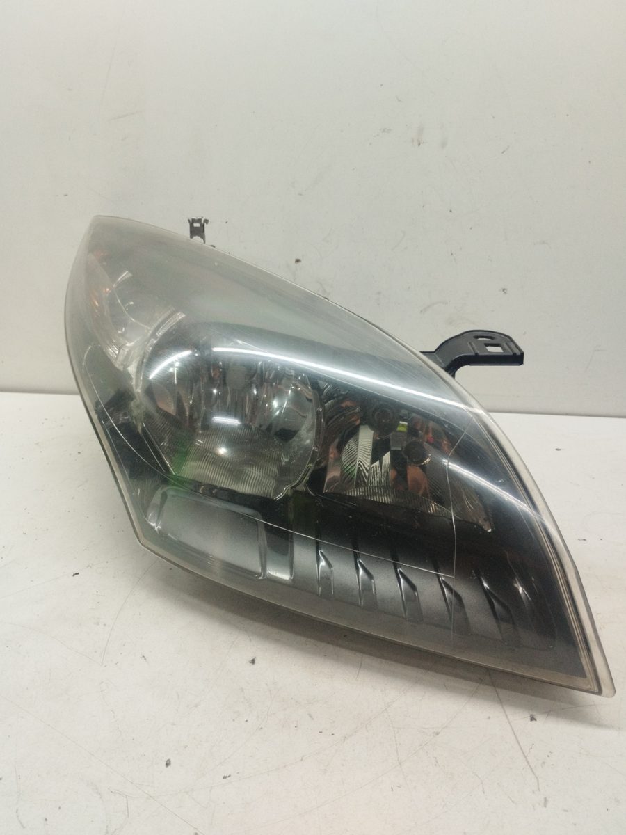 Faro Delantero Derecho Renault Megane Iii Sport Tourer 2009-2018 Business 260103187
