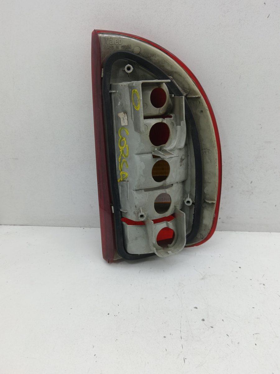Farol Trasero Izquierdo Exterior Chevrolet Corsa B 1993-1997 Swing
