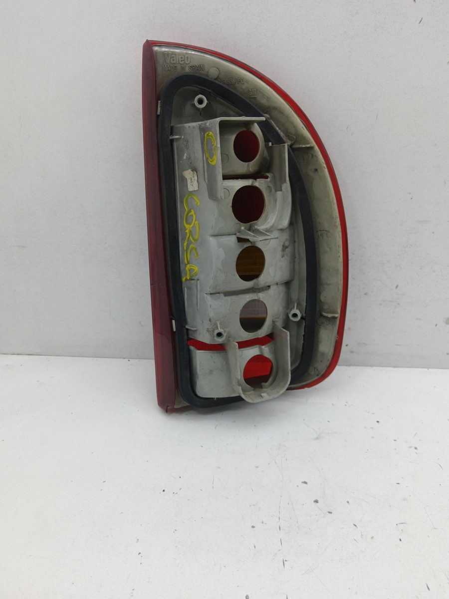 Farol Trasero Izquierdo Exterior Chevrolet Corsa B 1993-1997 Swing
