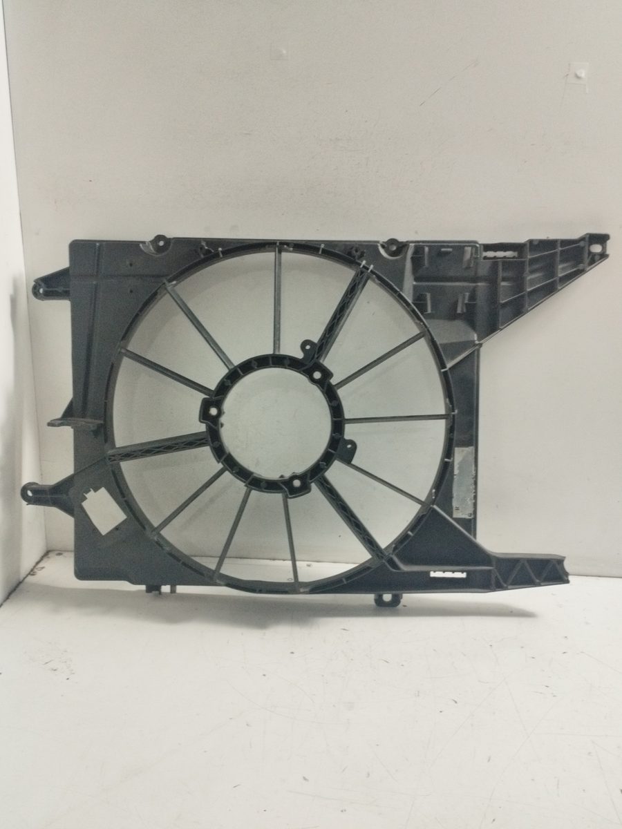 Carcasa de Electroventilador Renault Megane I Scenic (JA0) 1996-1999 1.6e Alize 8240257