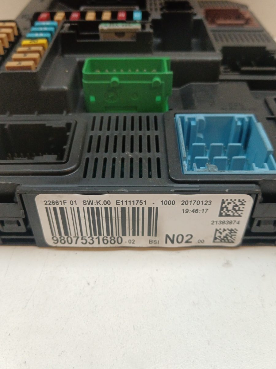 Caja Reles / Fusibles / Modulo Bsi Peugeot 208 2012-2019 Active 1.2L 60kW 9807531680