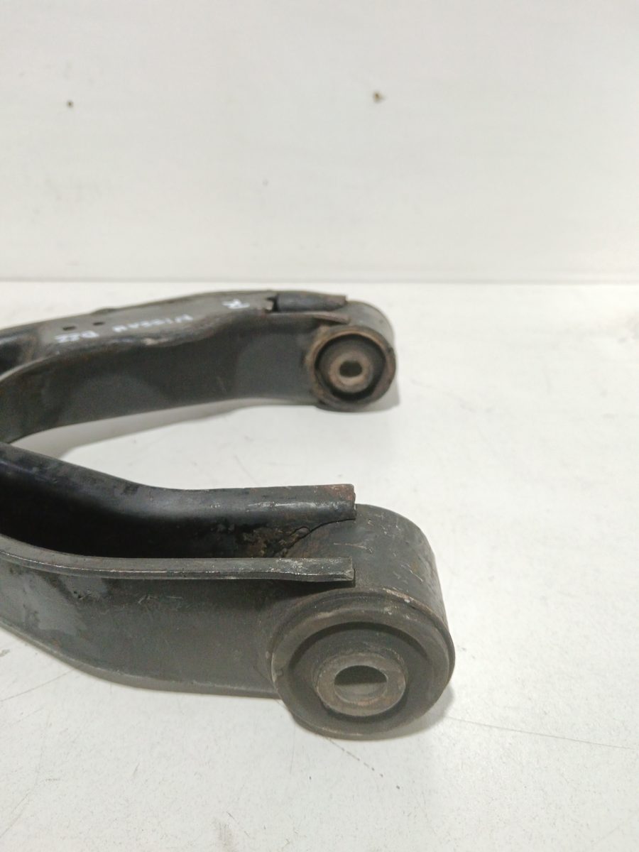 Parrilla de Suspension Inferior Trasera Derecha Nissan Pick-up (D22) desde 1998
