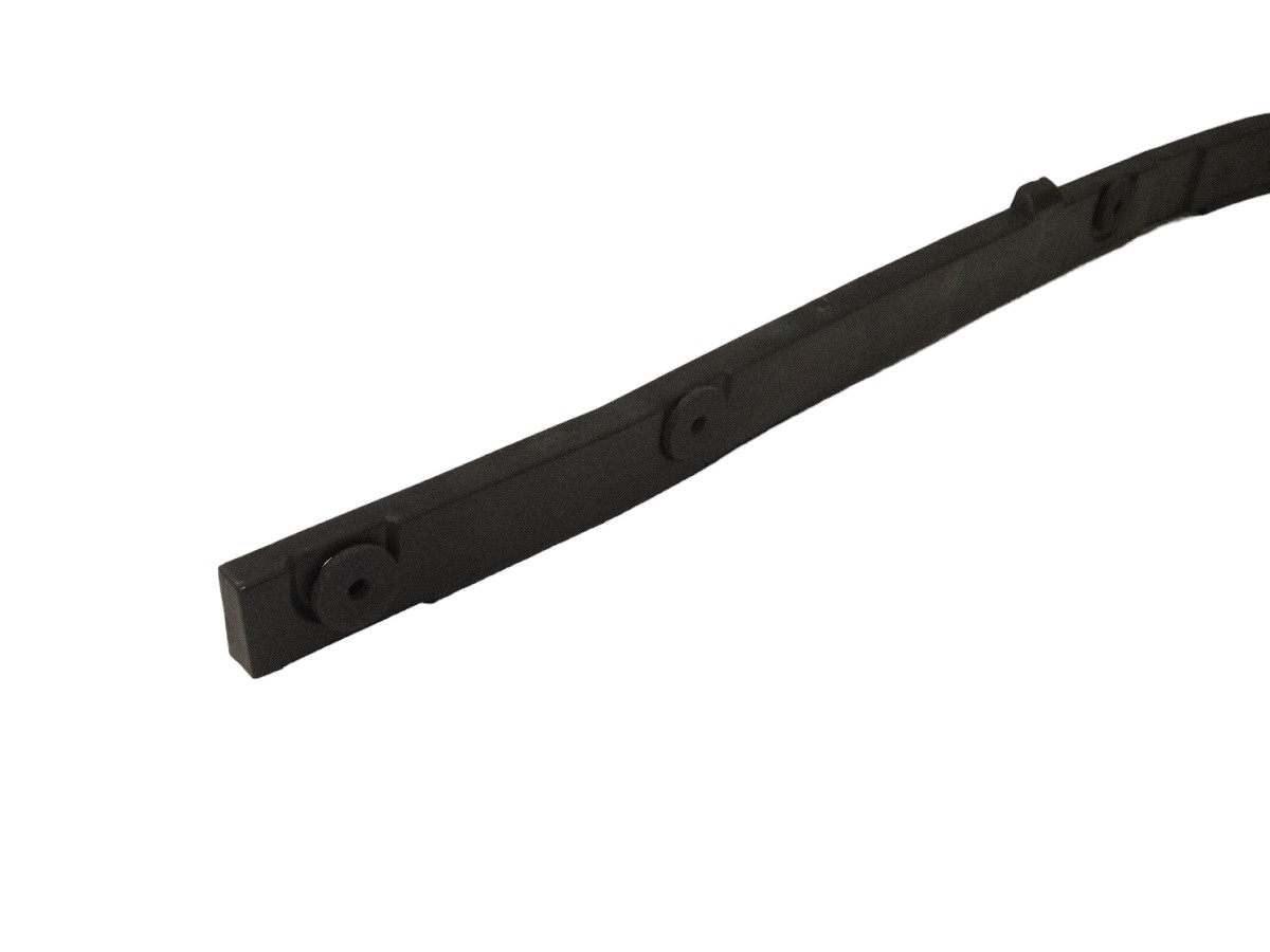 GUIA PARAGOLPE TRASERA IZQ CHEVROLET CORSA NOVO SEDAN 02/