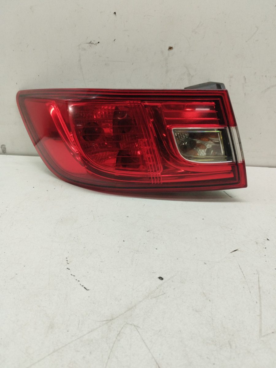 Farol Trasero Izquierdo Exterior Renault Clio Iv 2012-Actualidad Business
