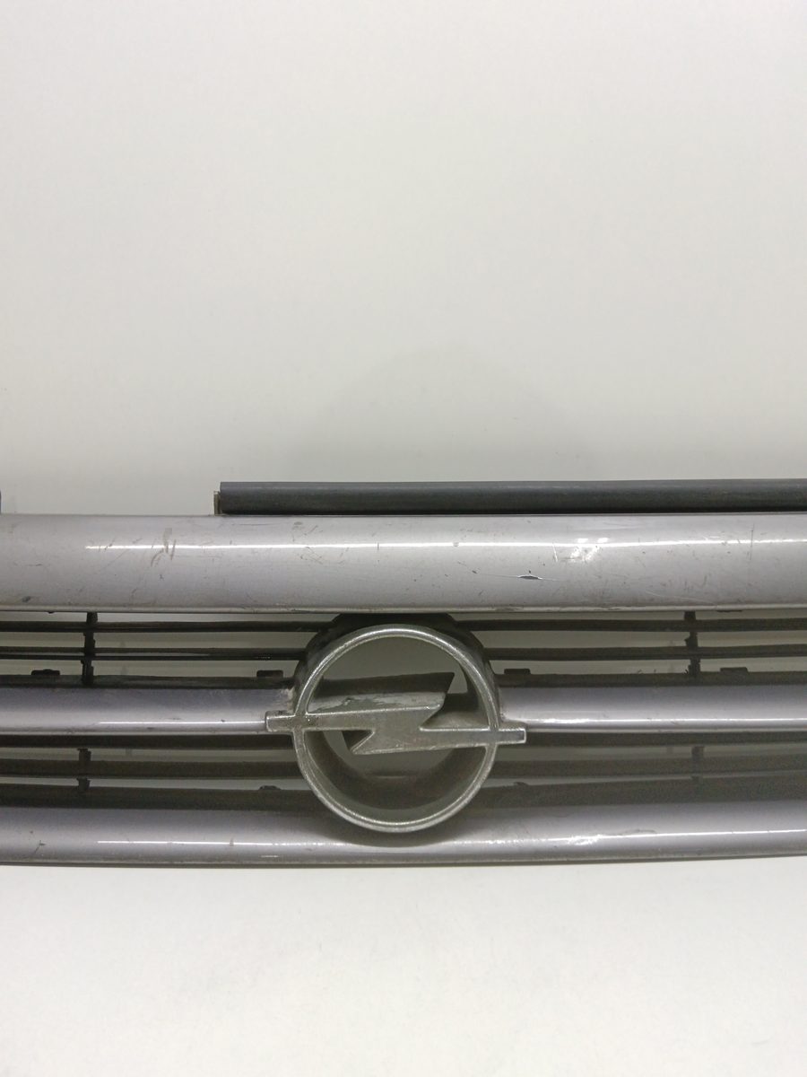 Careta Opel Astra F Berlina 1991-1998 (X 20 XEV / L34) 90414156
