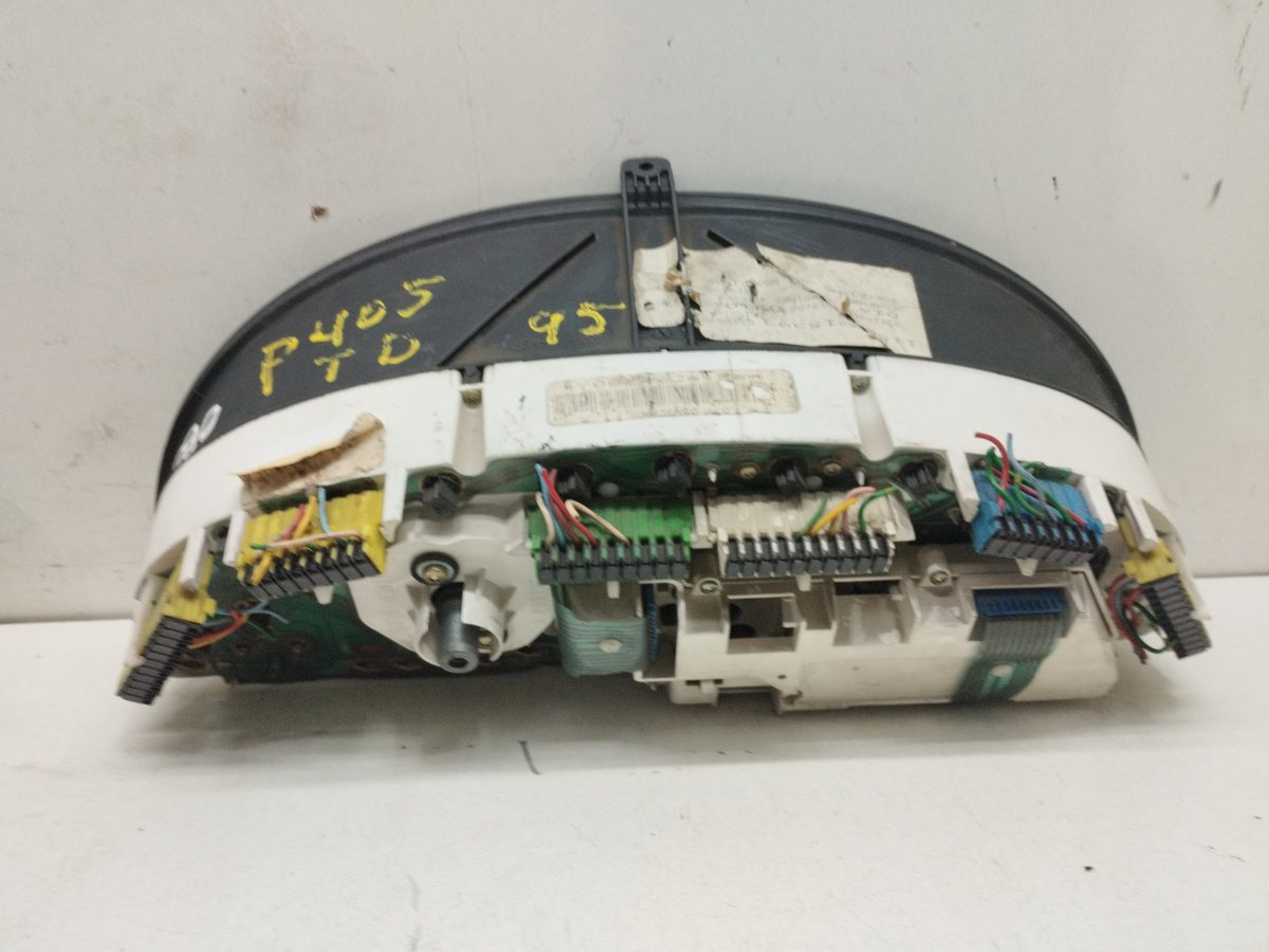 Tablero de Instrumentos Peugeot 405 Berlina 1987-1996 MI 16 Le Mans 2.0L 112kW 9619075280