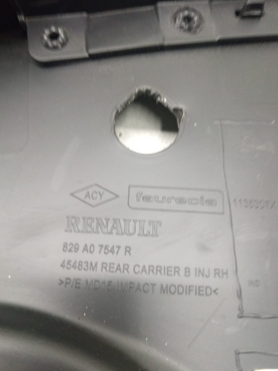 Tapizado Interior Puerta Trasero Derecho Renault Clio IV desde 2012 829A07547