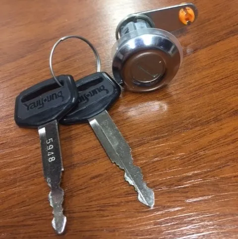 Cilindro de cerradura de puerta derecho