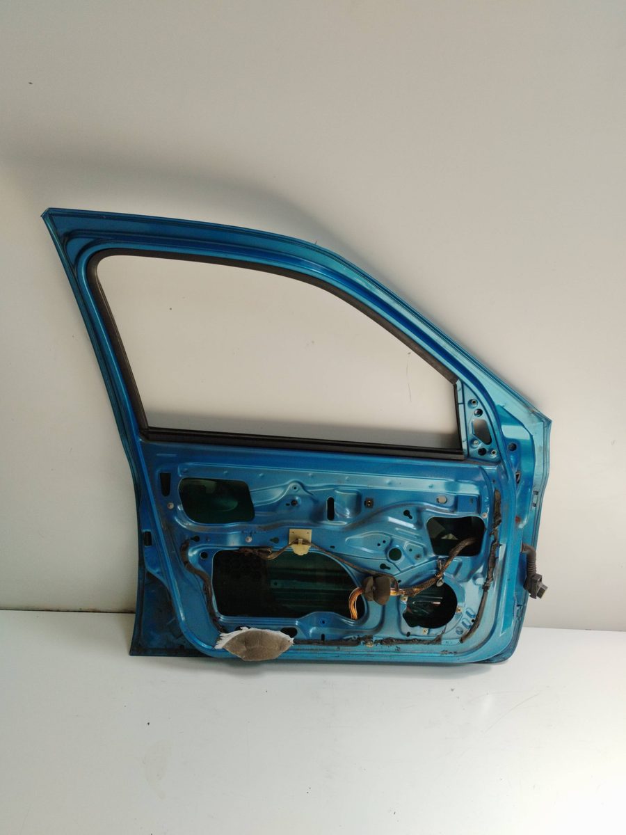 Puerta Delantera Izquierda Renault Clio II Fase II (B/CB0) 2001-2013 Authentique