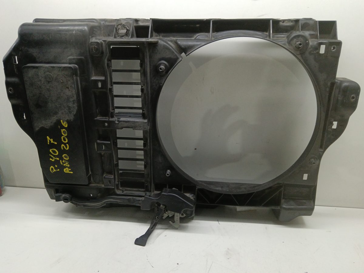 Carcasa de Electroventilador Peugeot 407 2004-2011 SR Confort 1.8L 92kW 9646474680